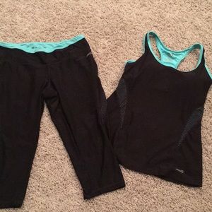 Avia workout set